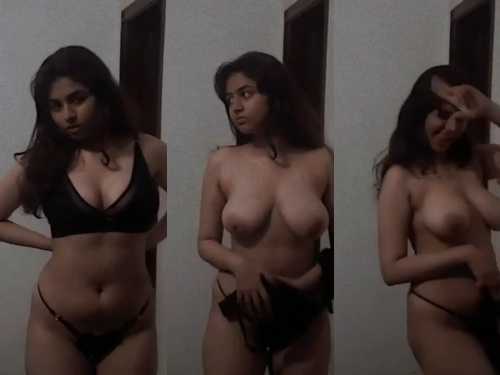 Sexy Indian Girl In Thong Showing Boobs