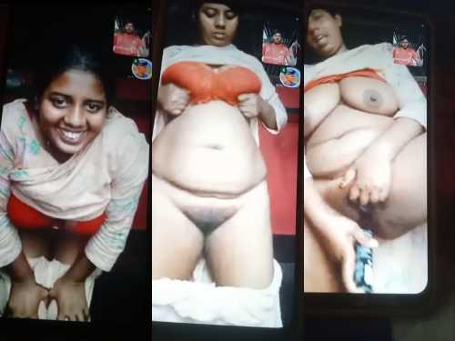 Horny Bhabi Nude & Masturbat With a bottle in Video call with bf